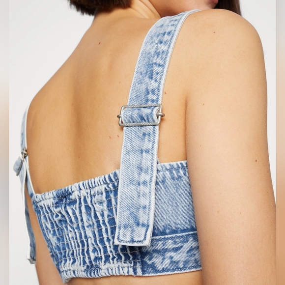 NWT Levi's Light Indigo Stonewash Joli Denim Crop Top L - Picture 7 of 10